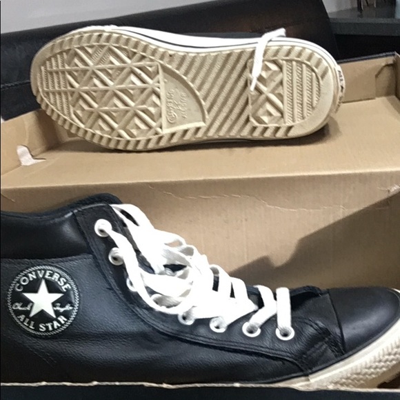 Converse - Picture 3 of 3